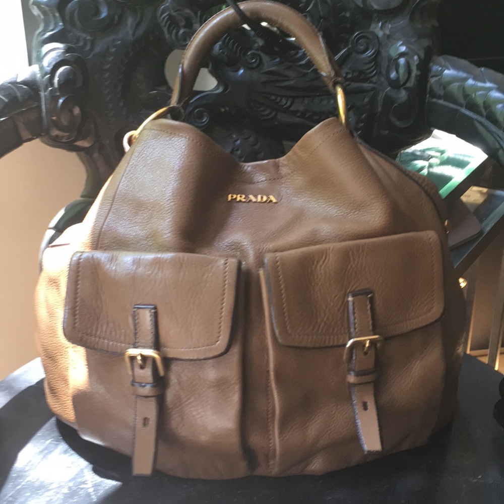 🇺🇸 Prada Large Tote